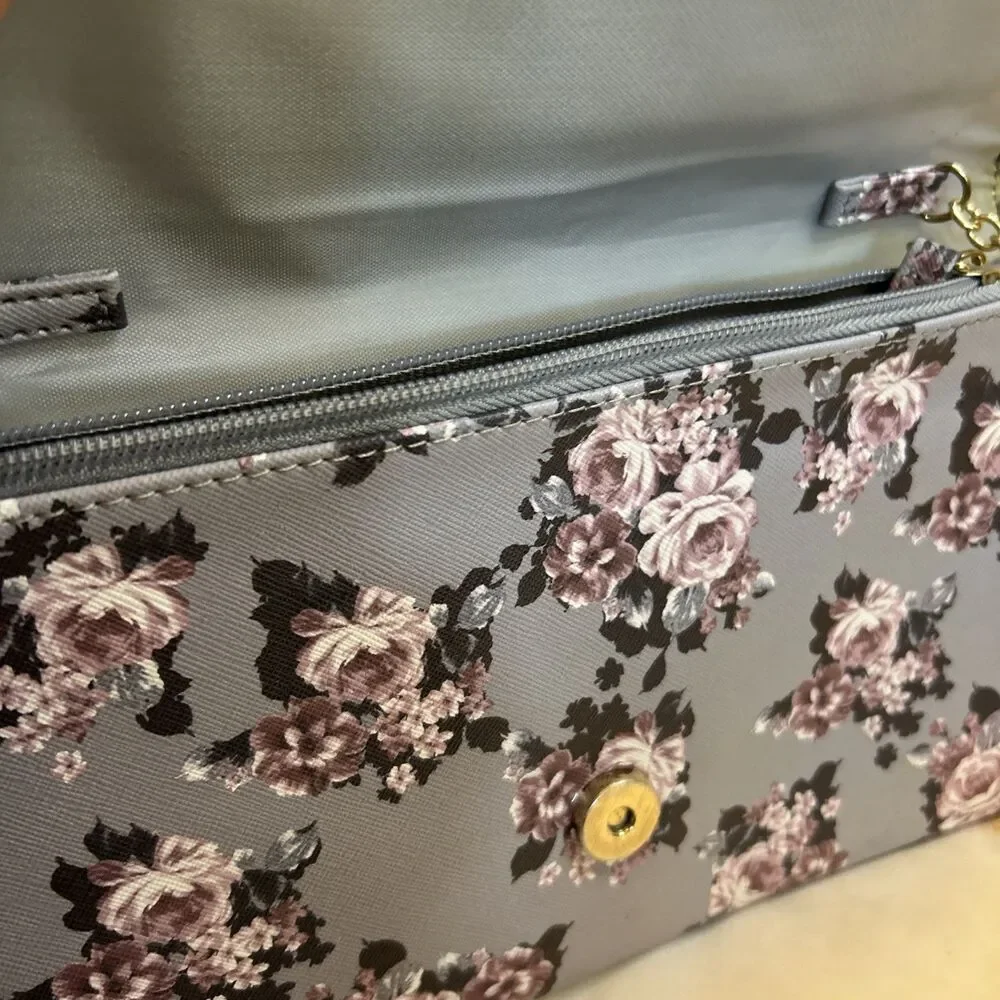 #8604 GUESS FLORAL LILAC CLUTCH PURSE CHAIN OVER SHOULDER